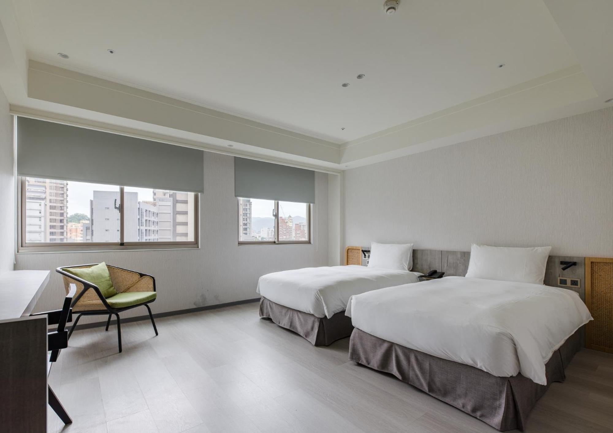 Dahu Park Hotel Taipei Exterior photo